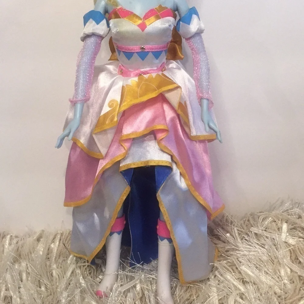 Disney Exclusive doll Carousel Carrie 12 “